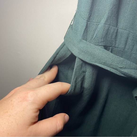 Lulus Women’s Green Off Shoulder Ruffle Maxi Dress in M NWT Belted Button Front - Picture 8 of 12